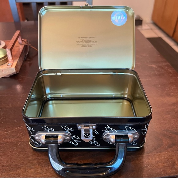 Elvis Presley Lunch Box; The Wertheimer Collection - Picture 7 of 10